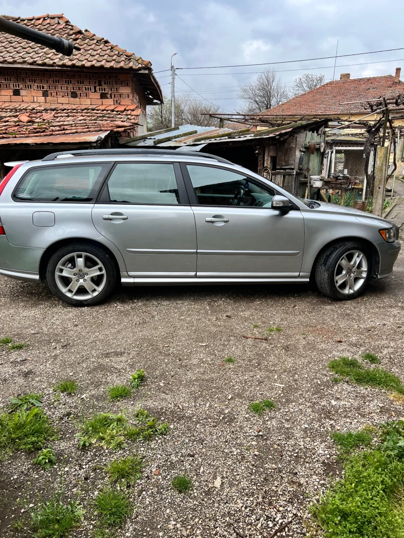 Volvo V50 R-design, снимка 4 - Автомобили и джипове - 52628512