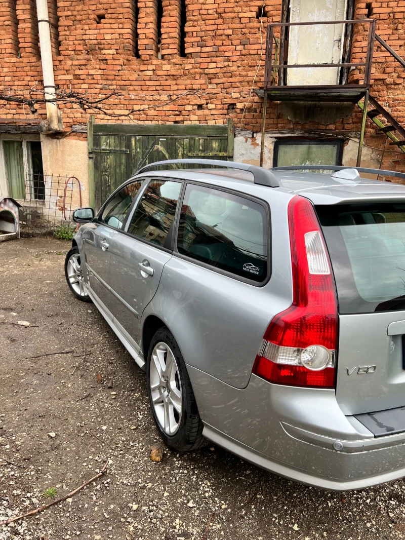 Volvo V50 R-design, снимка 6 - Автомобили и джипове - 52628512