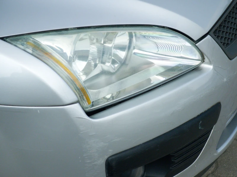 Ford Focus 1.6i, снимка 6 - Автомобили и джипове - 51980903