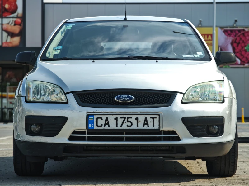 Ford Focus 1.6i, снимка 2 - Автомобили и джипове - 51980903