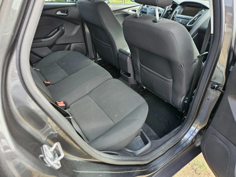 Ford Focus 1.5 TDCI, снимка 7 - Автомобили и джипове - 51468549