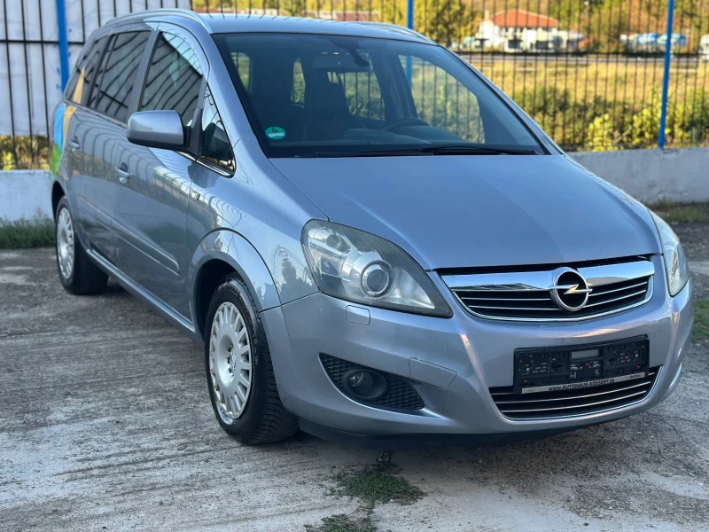 Opel Zafira 1.8 Innovation ГАЗ/Бензин, снимка 2 - Автомобили и джипове - 51790280