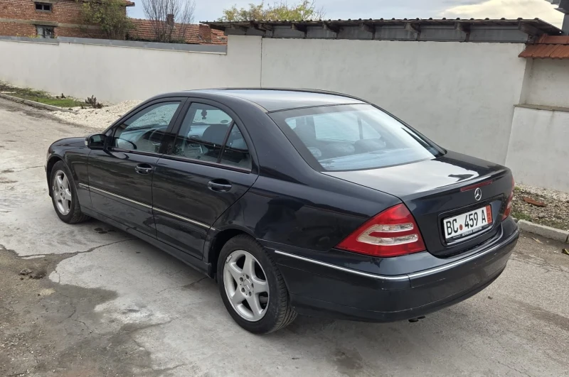 Mercedes-Benz C 180, снимка 5 - Автомобили и джипове - 52228615