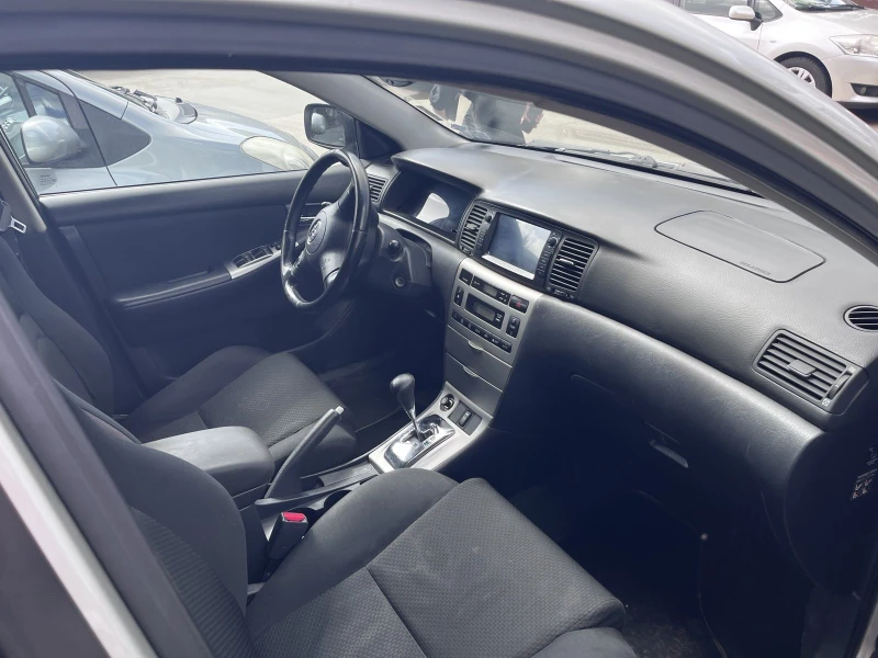 Toyota Corolla 1.4 D-4D, снимка 4 - Автомобили и джипове - 52335108