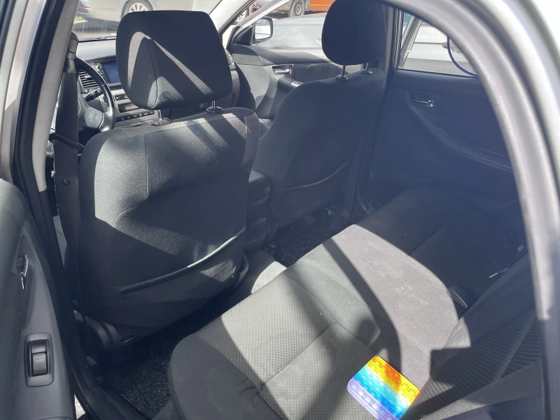Toyota Corolla 1.4 D-4D, снимка 6 - Автомобили и джипове - 52335108