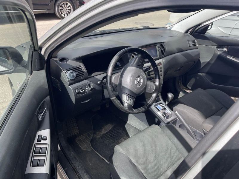 Toyota Corolla 1.4 D-4D, снимка 5 - Автомобили и джипове - 52335108