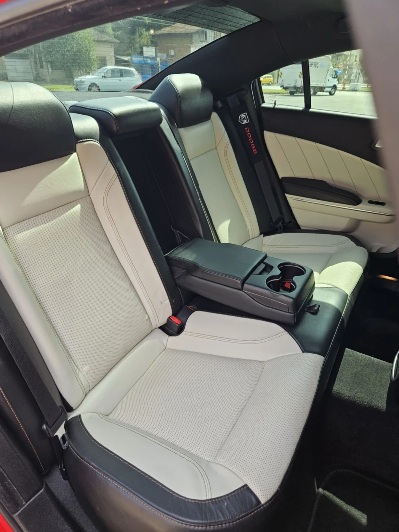 Dodge Charger SXT Pluse, снимка 11 - Автомобили и джипове - 52383855