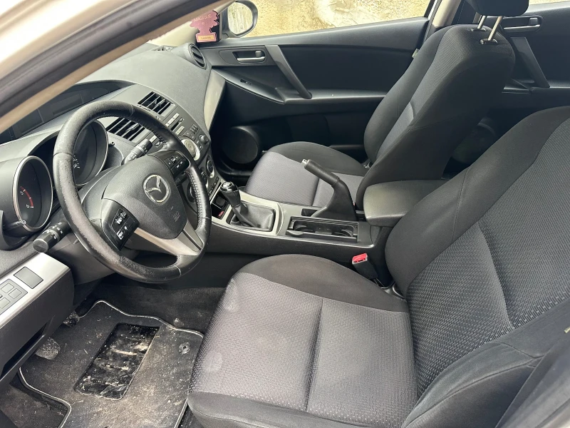 Mazda 3 1.6D, снимка 3 - Автомобили и джипове - 52678585