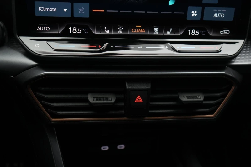 Cupra Formentor VZ 4DRIVE 2.0 TSI CAMERA FRONT-ASSIST, снимка 11 - Автомобили и джипове - 52742157