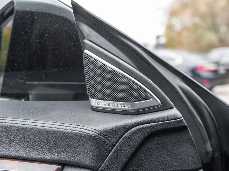 Mercedes-Benz CLS 550 AMG Пакет* Обдух* H&K* Шибедах* Подгрев, снимка 13 - Автомобили и джипове - 52836570