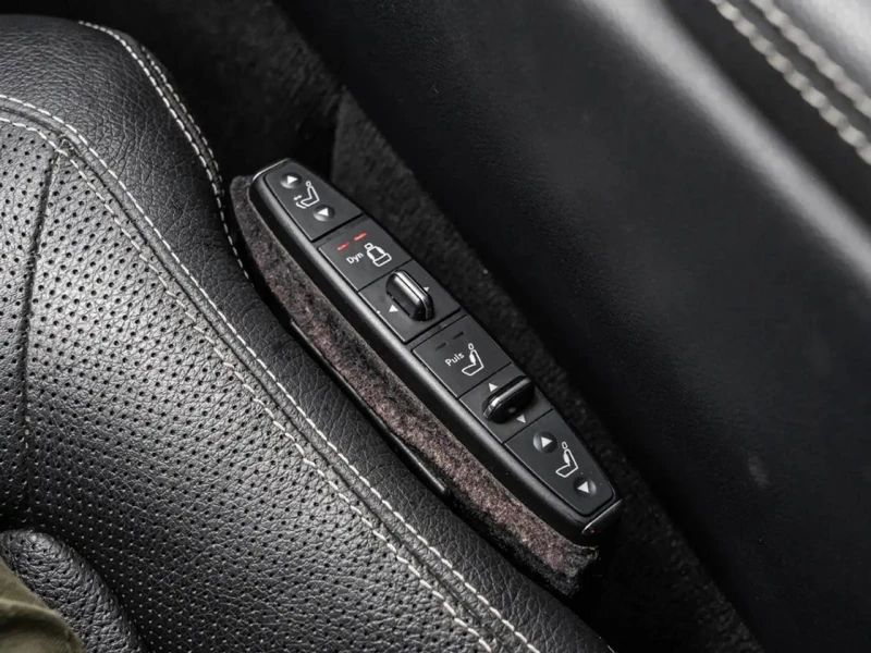 Mercedes-Benz CLS 550 AMG Пакет* Обдух* H&K* Шибедах* Подгрев, снимка 8 - Автомобили и джипове - 52836570