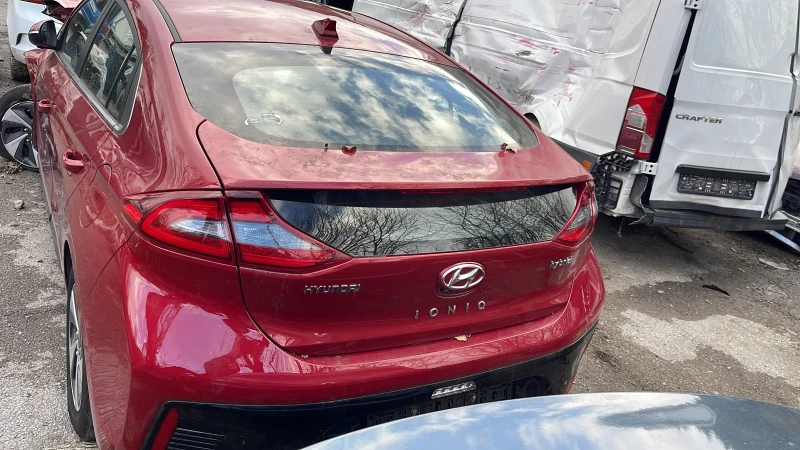 Hyundai Ioniq 1.6 HYBRID - на части или цял , снимка 2 - Автомобили и джипове - 53135263