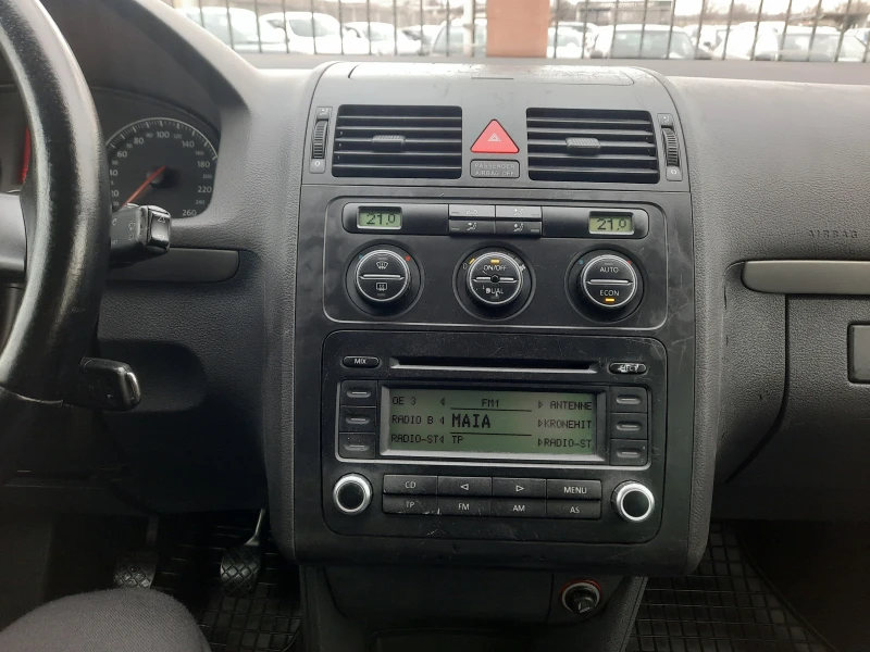VW Touran 1.9TDI 105ps., снимка 12 - Автомобили и джипове - 53201840