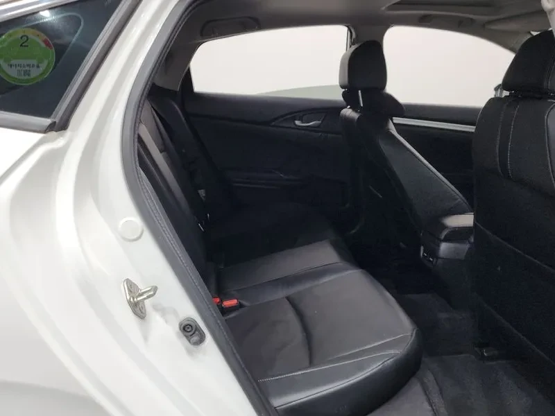 Honda Civic 2.0 10Th Gen, снимка 12 - Автомобили и джипове - 55348604