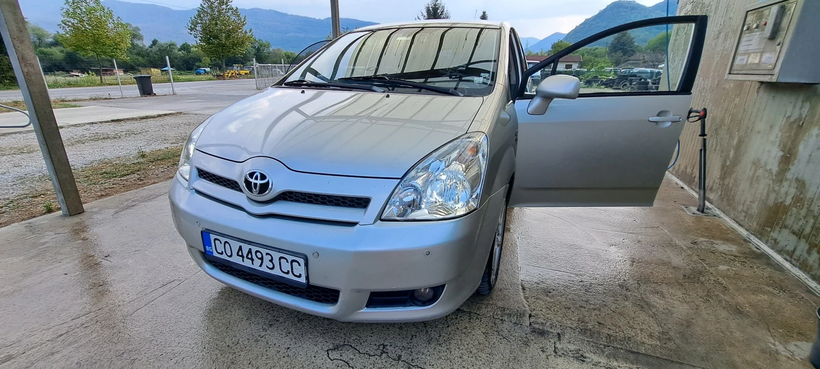 Toyota Corolla verso Корола версо 2.2  - изображение 3