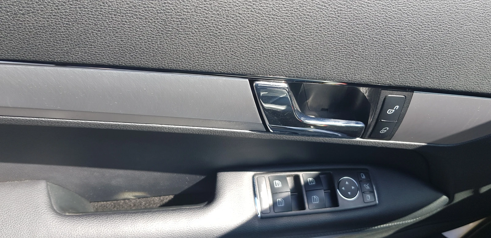 Mercedes-Benz E 220 | Mobile.bg   12