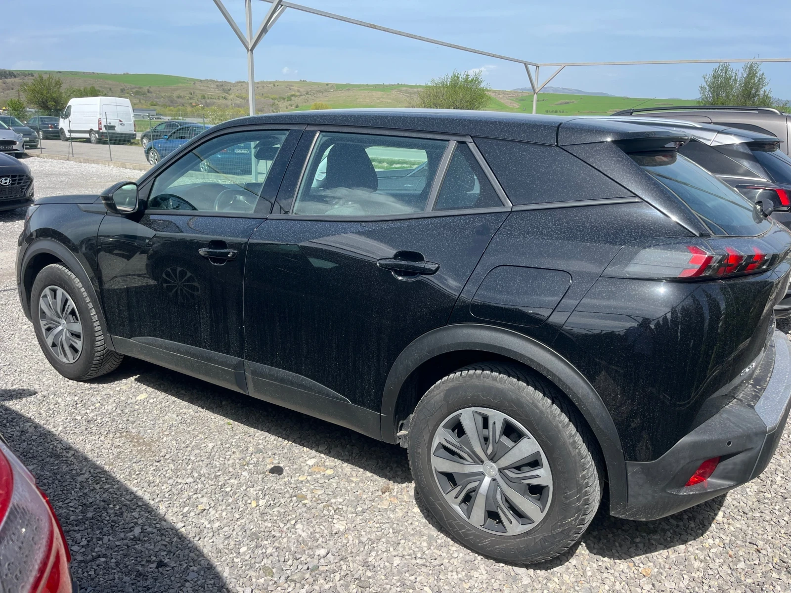 Peugeot 2008 1.5 BlueHDI, Allure, Navi, Led, Kamera - изображение 2