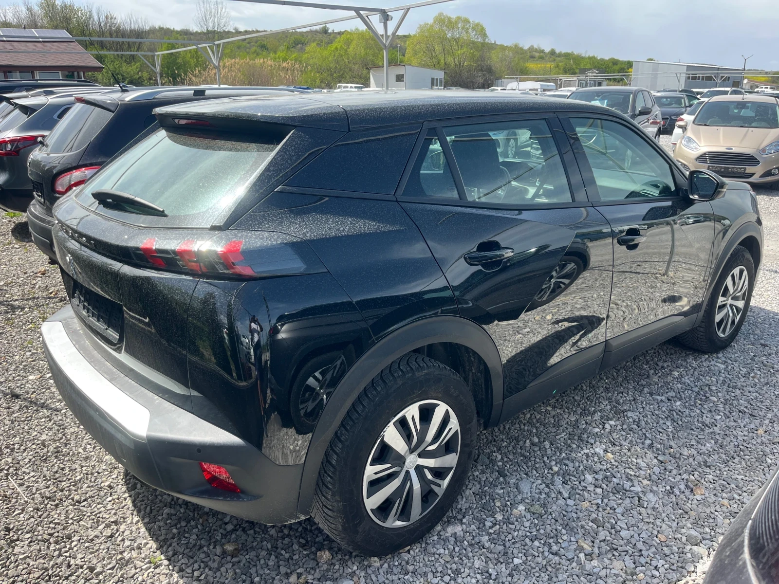 Peugeot 2008 1.5 BlueHDI, Allure, Navi, Led, Kamera - изображение 4