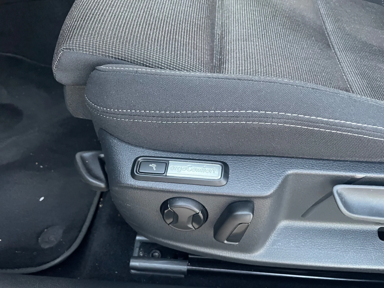 VW Passat 2.0TDI* 190кс* ACC* CRISTALLIGHT* KAMERA* МАСАЖ* G - изображение 10