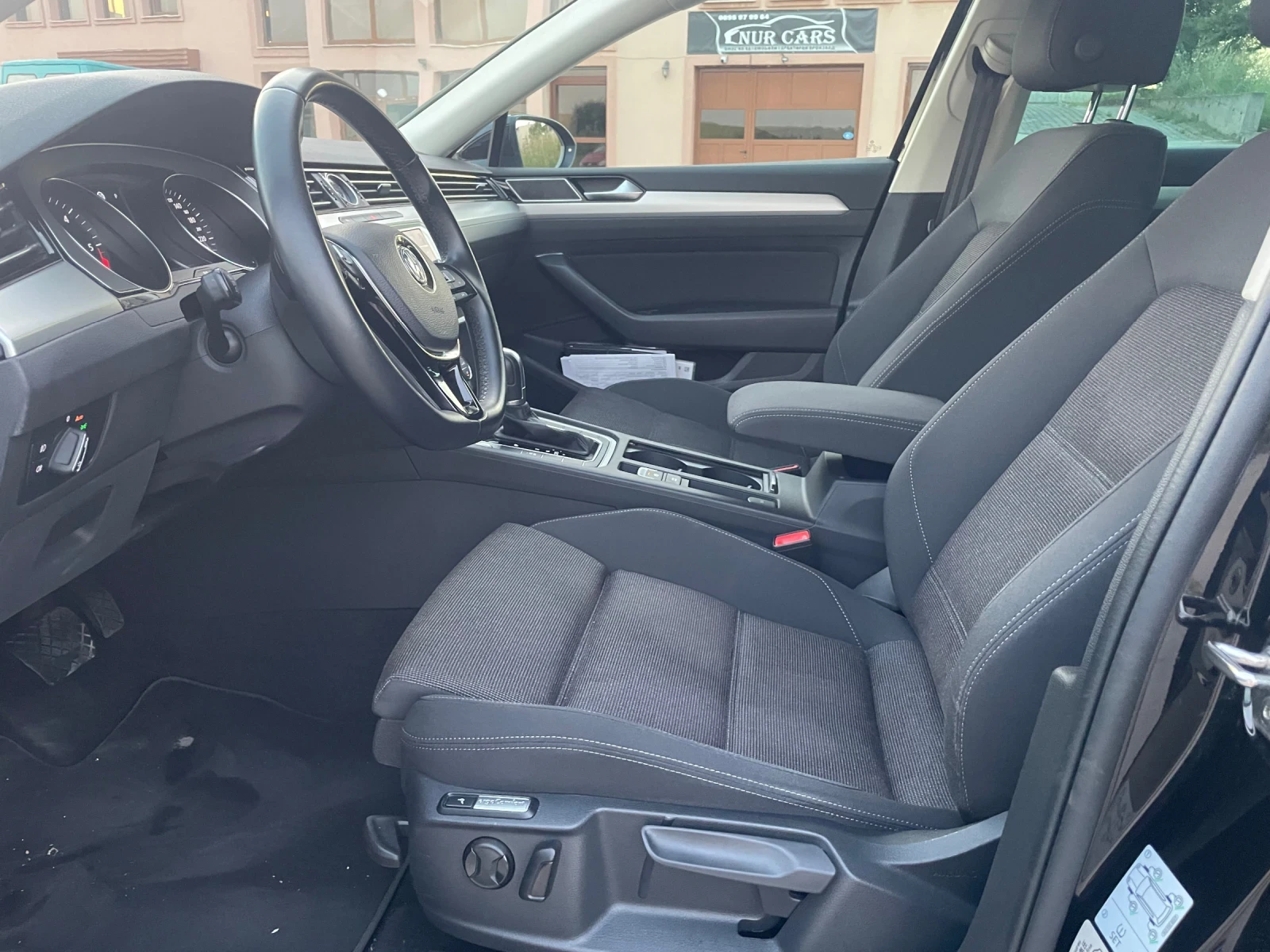 VW Passat 2.0TDI* 190кс* ACC* CRISTALLIGHT* KAMERA* МАСАЖ* G - изображение 8