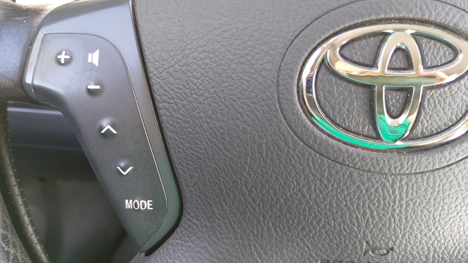 Toyota Avensis D4D - изображение 8