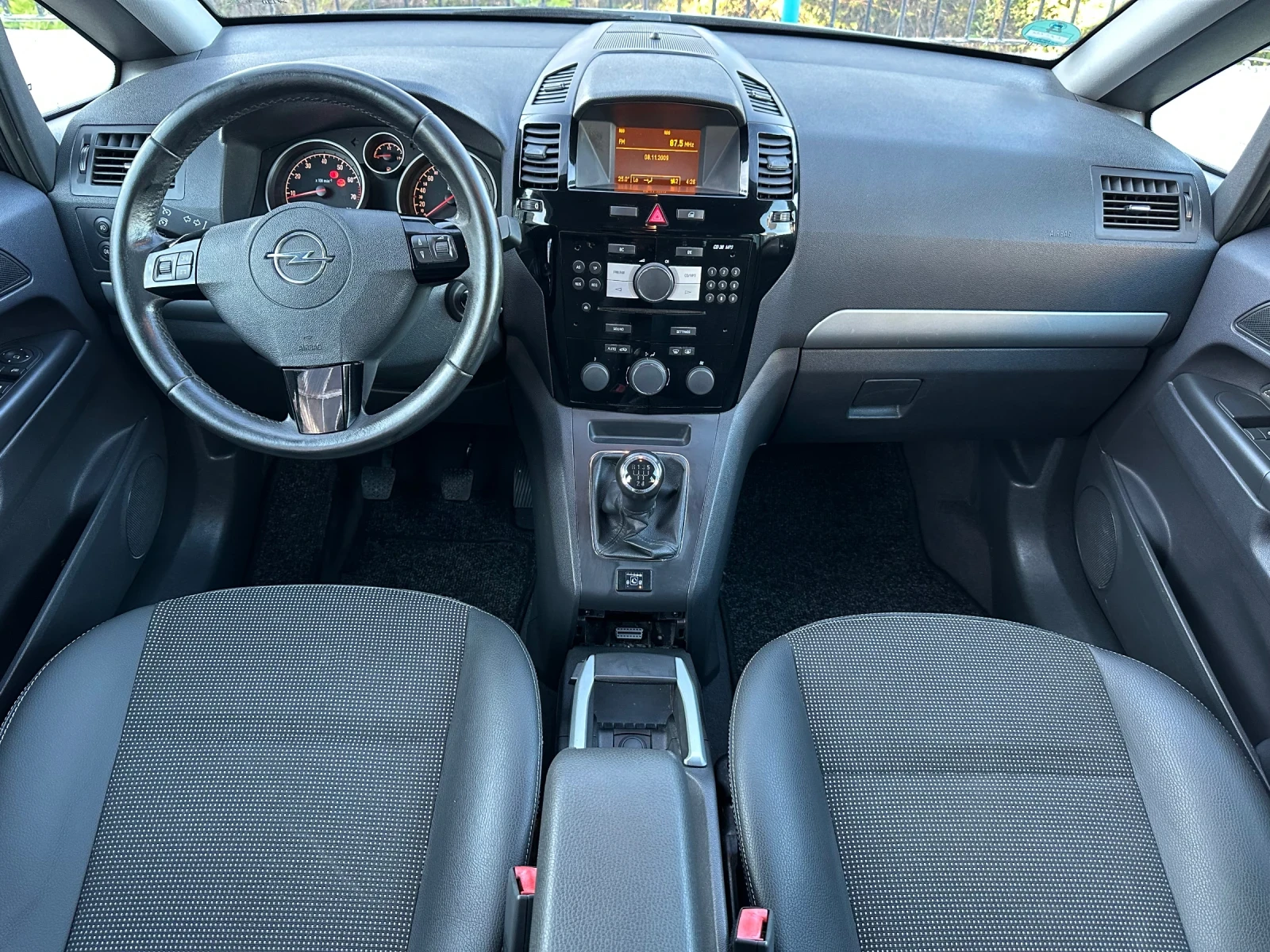 Opel Zafira 1.8 Innovation ГАЗ/Бензин - изображение 7
