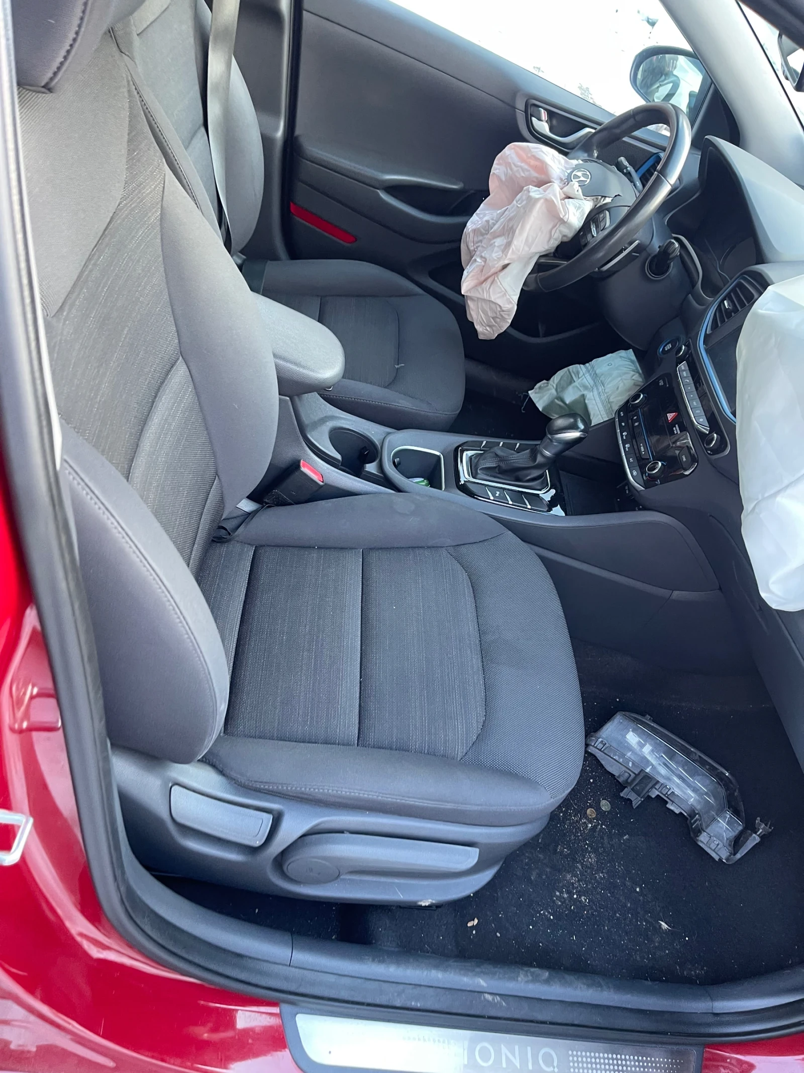 Hyundai Ioniq 1.6 HYBRID - на части или цял  - изображение 6