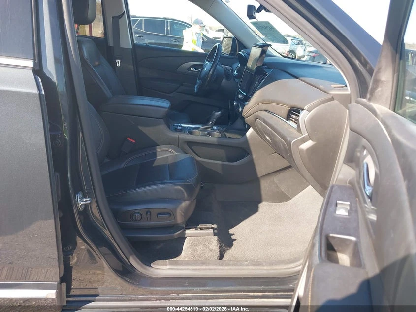 Chevrolet Traverse 3.6l Premier, снимка 5 - Автомобили и джипове - 53774099