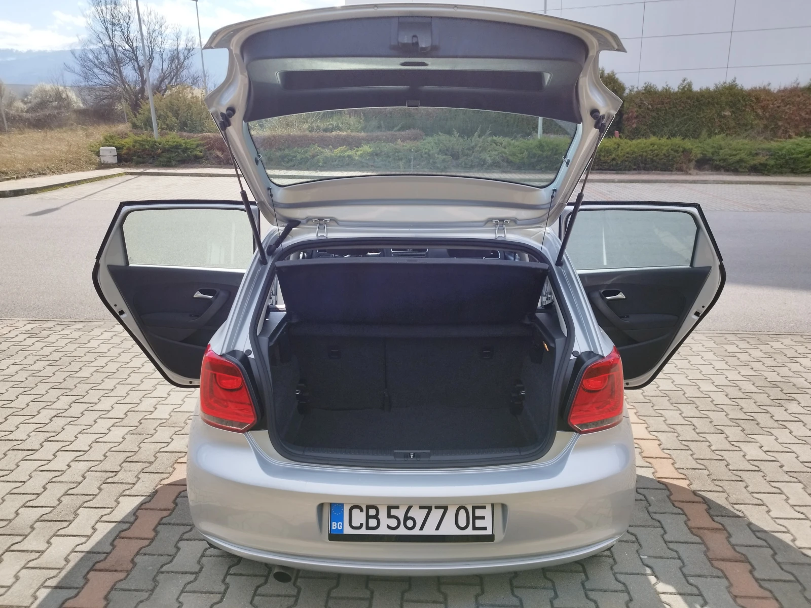 VW Polo 1.4i, снимка 9 - Автомобили и джипове - 53818238