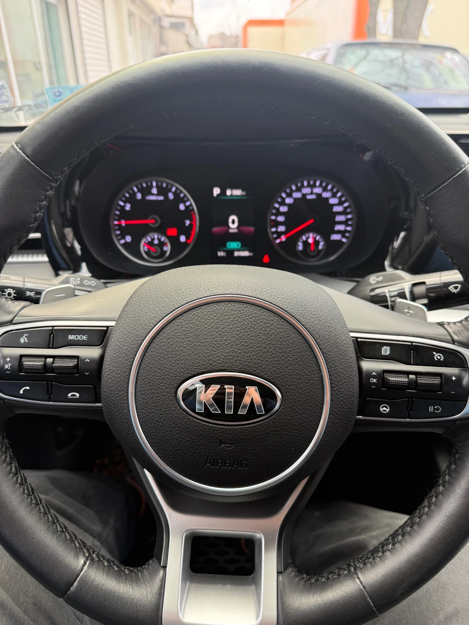 Kia K5, снимка 15 - Автомобили и джипове - 53885438