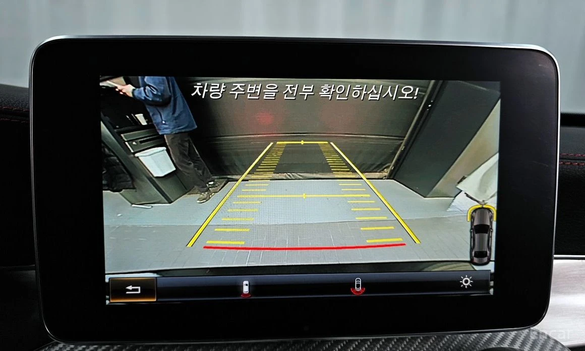 Mercedes-Benz C 43 AMG 4MATIC* HEAD-UP* BURMESTER* ПАНОРАМА* КЕЙЛЕС, снимка 14 - Автомобили и джипове - 54009592