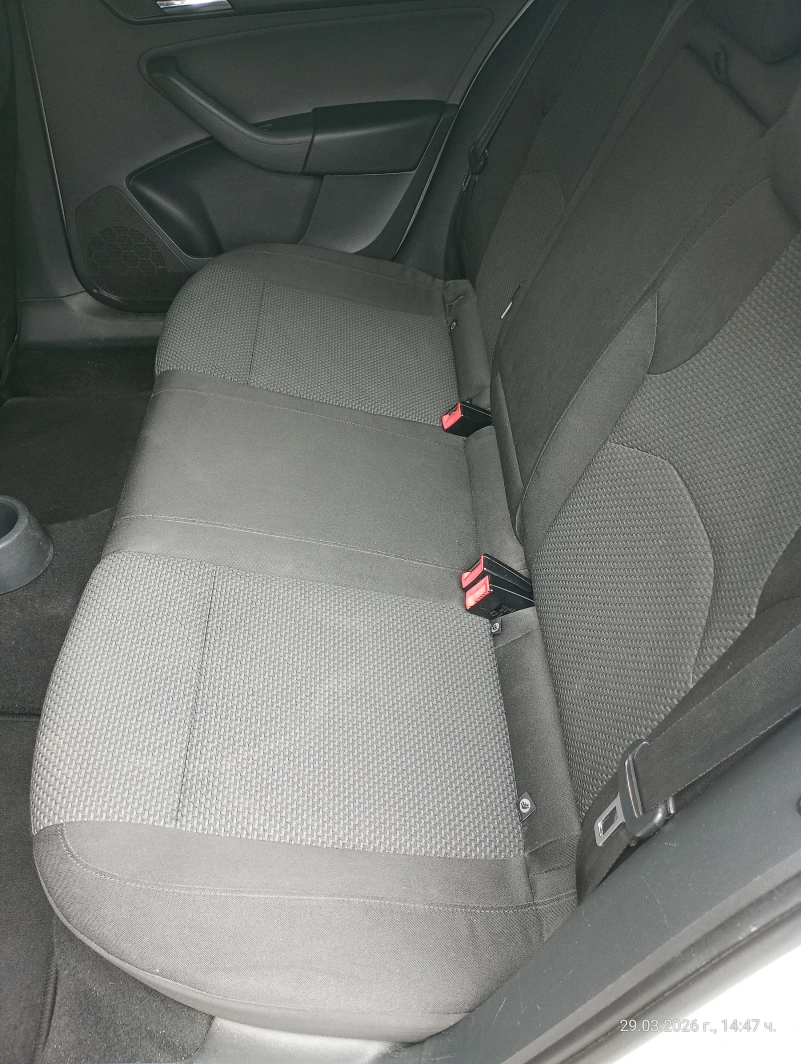 Seat Toledo 1.6 tdi, 105 k.s. navi, снимка 13 - Автомобили и джипове - 54074323