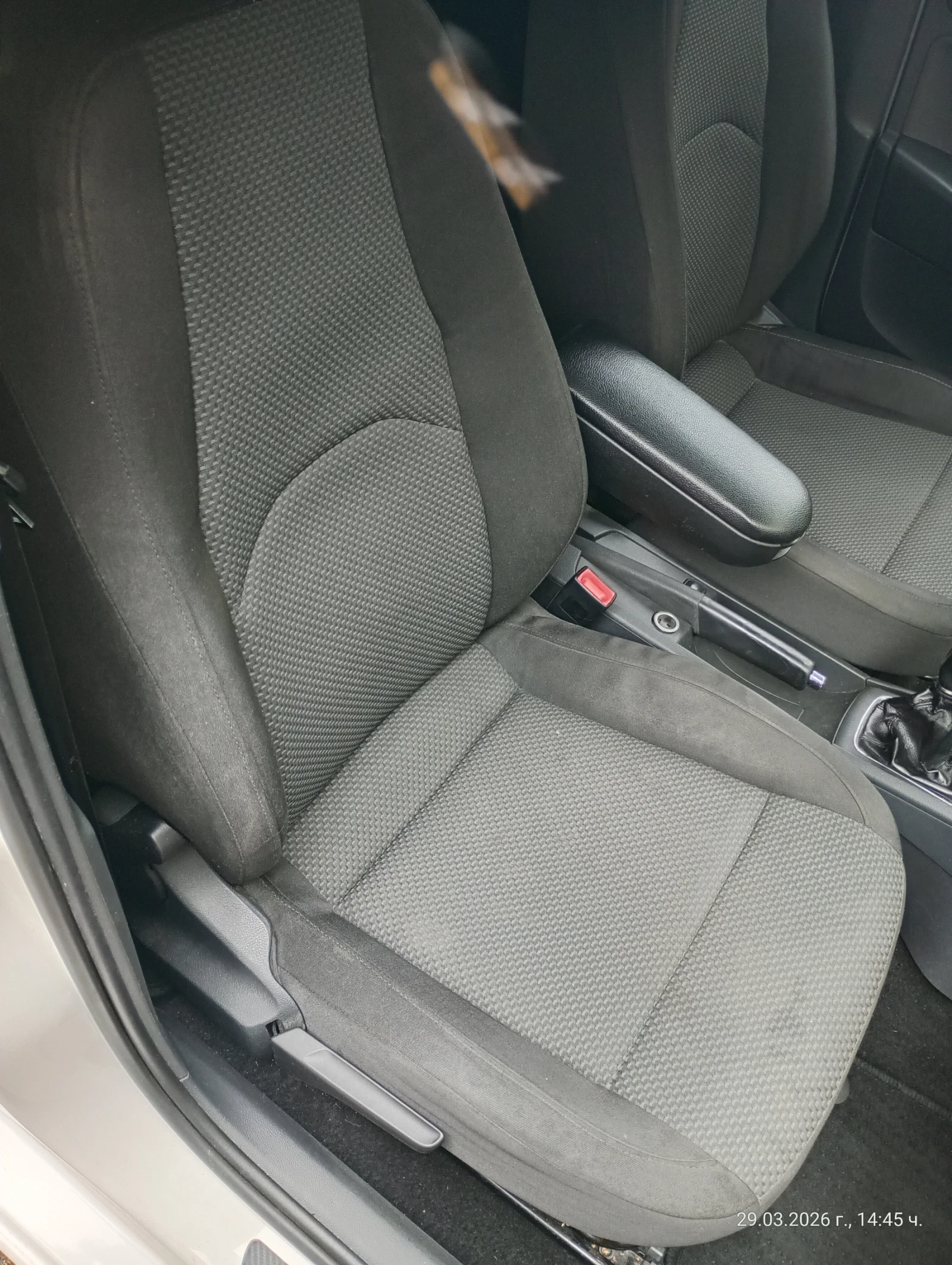 Seat Toledo 1.6 tdi, 105 k.s. navi, снимка 14 - Автомобили и джипове - 54074323