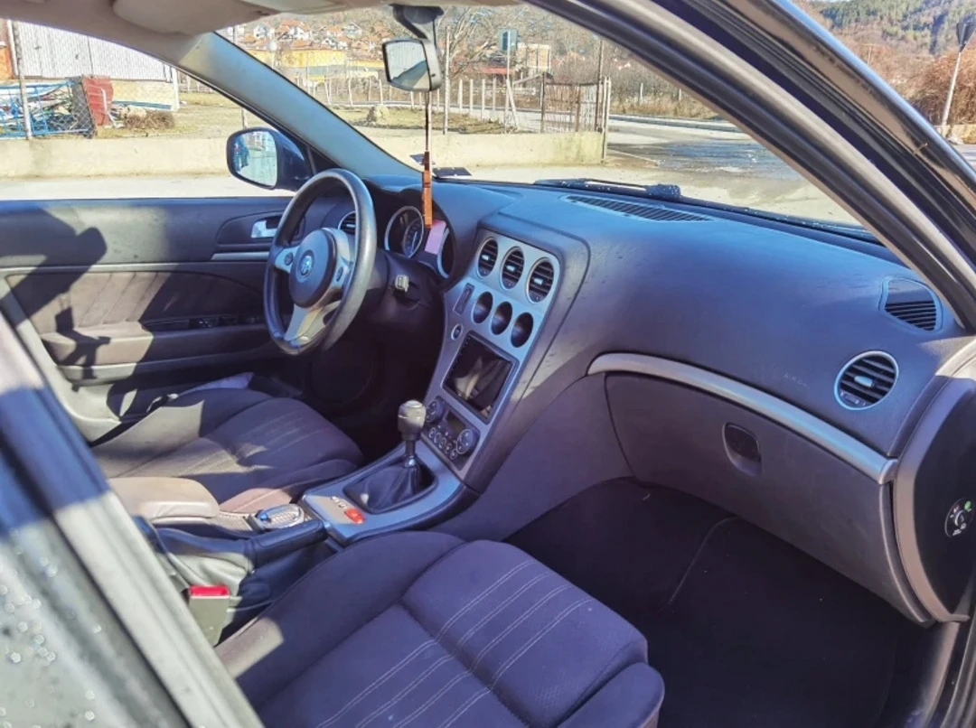 Alfa Romeo 159 sportwagon 1.9 JTDM, снимка 6 - Автомобили и джипове - 54300258