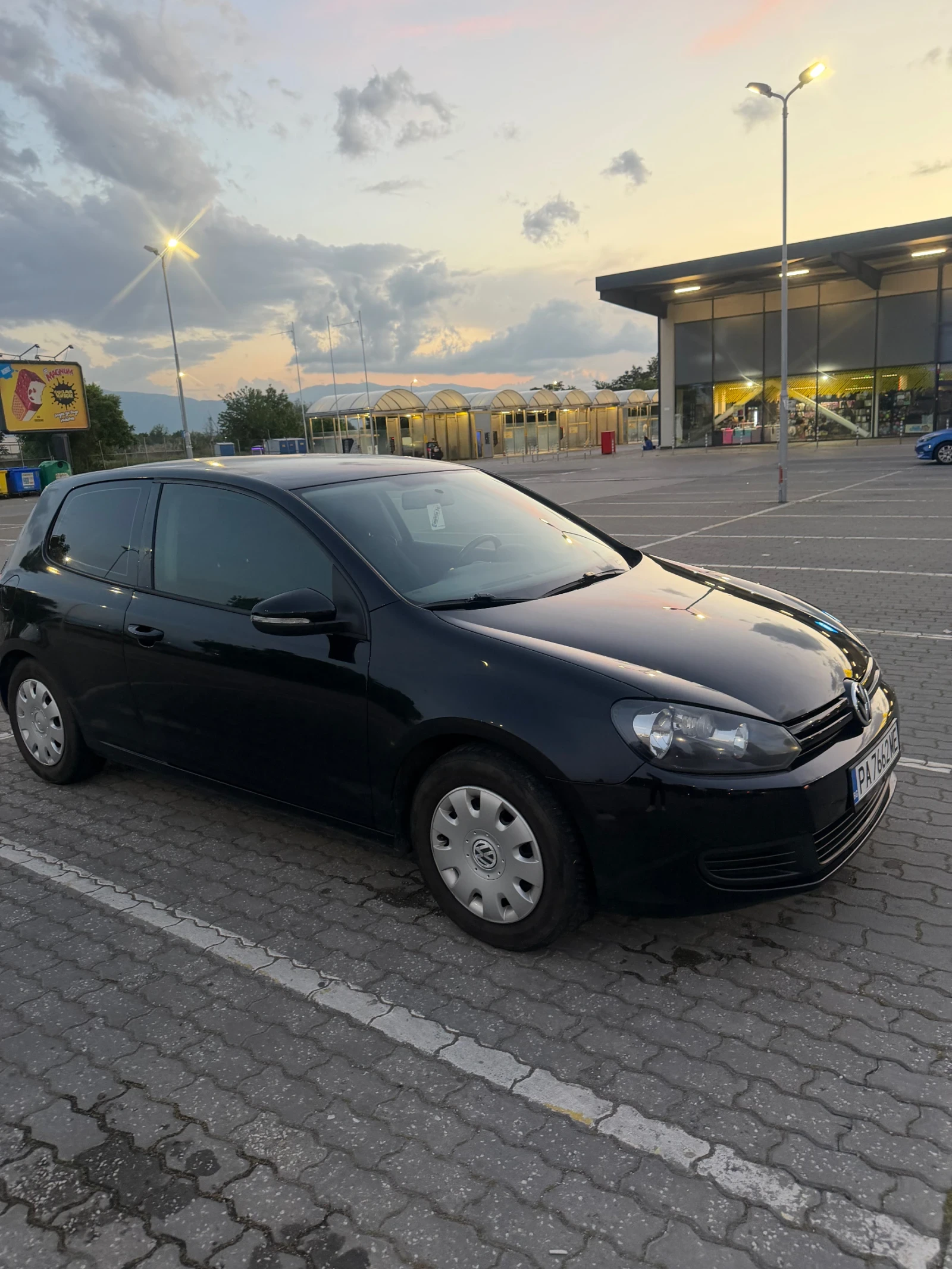 VW Golf, снимка 3 - Автомобили и джипове - 54525280