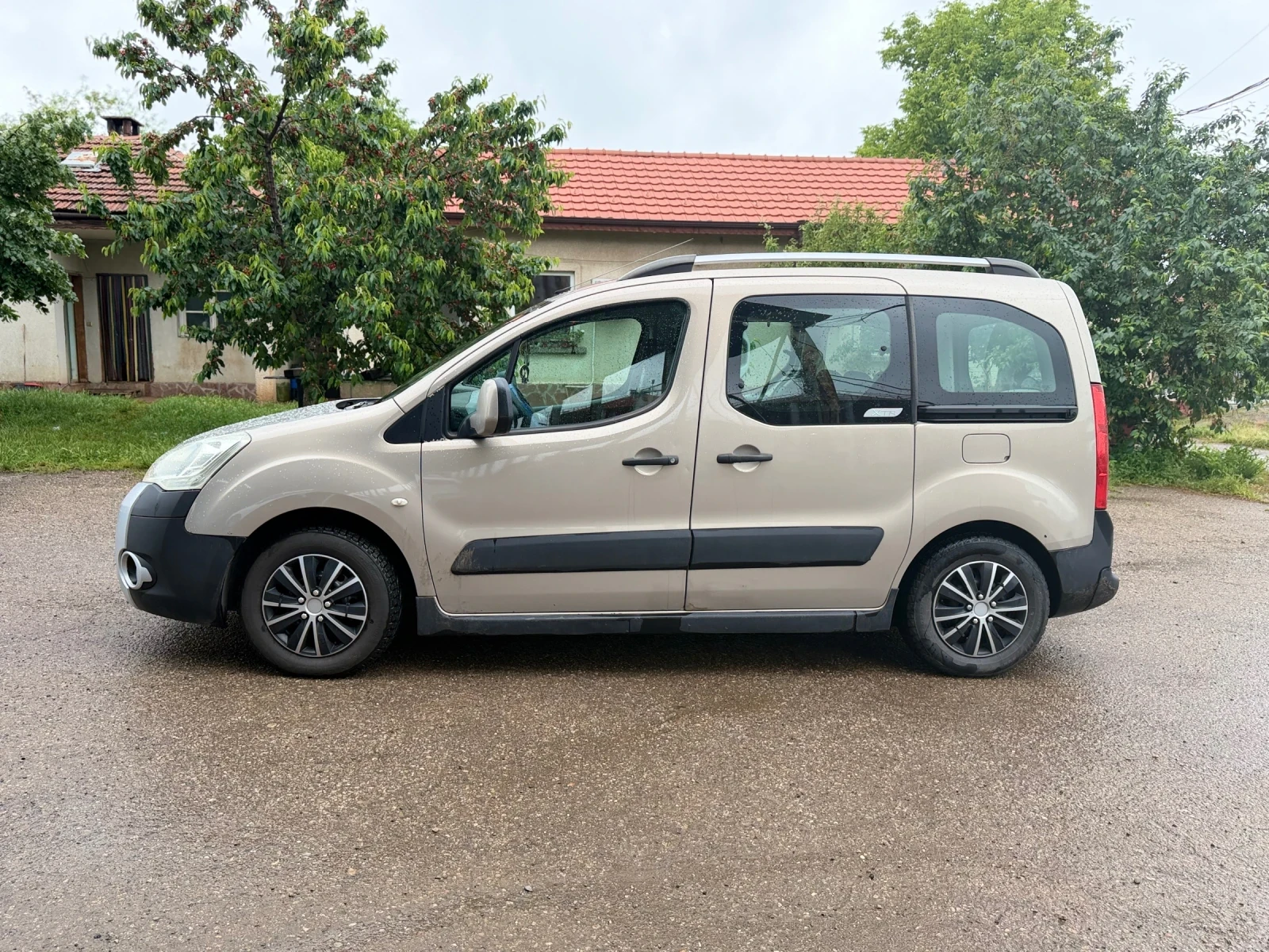 Citroen Berlingo, снимка 4 - Автомобили и джипове - 54749996