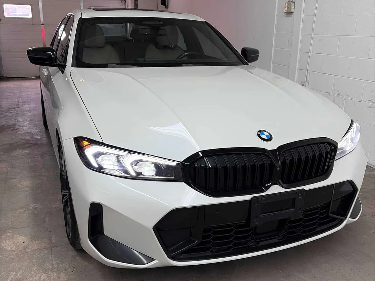 BMW 330 * ПЪУЛЕН М-ПАКЕТ* ДИСТРОНИК* 360 КАМЕРА* FACE* , снимка 2 - Автомобили и джипове - 54844765