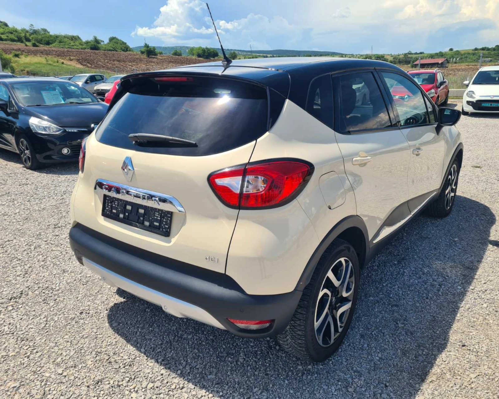 Renault Captur 1.5dci .EVRO.6.Navi/Кожа/Камера, снимка 4 - Автомобили и джипове - 54900676