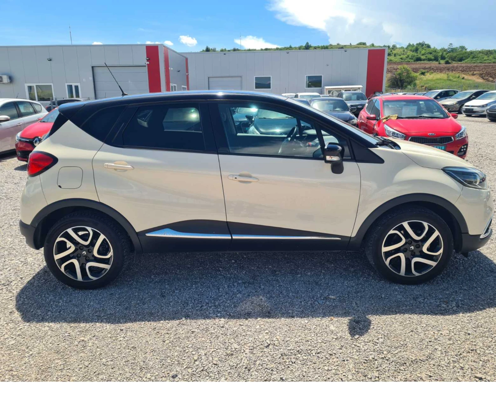 Renault Captur 1.5dci .EVRO.6.Navi/Кожа/Камера, снимка 16 - Автомобили и джипове - 54900676