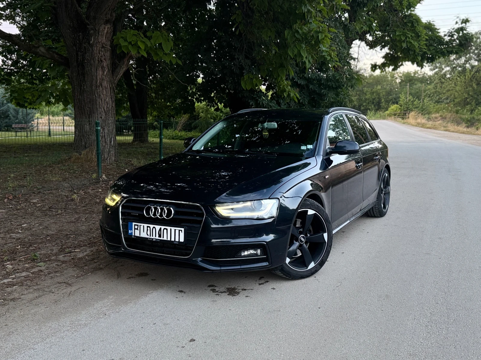 Audi A4 2.0TDI* QUATTRO* NAVI* ALCANTARA | Mobile.bg � ����������� 1