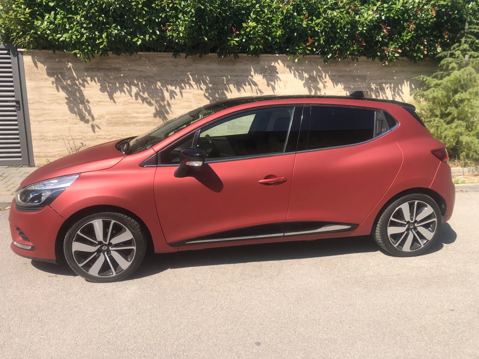 Renault Clio CarPlay/Navi/Camera/Keyless Go/Internet/Multimedia, снимка 9 - Автомобили и джипове - 55061372