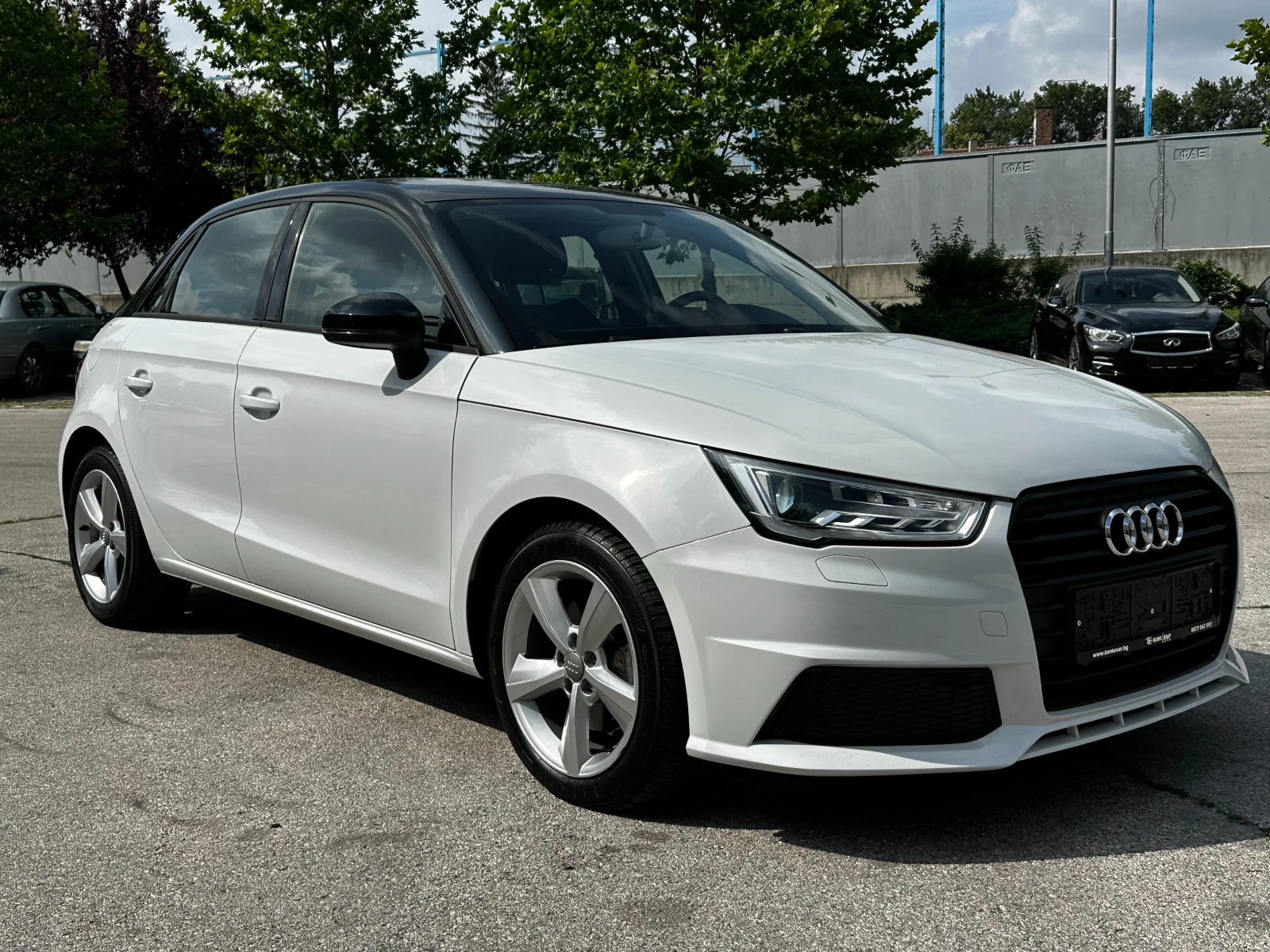 Audi A1 S-line/Sportback/Автоматик/ГАРАНЦИЯ, снимка 7 - Автомобили и джипове - 55141452