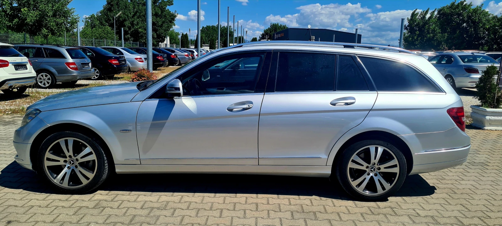 Mercedes-Benz C 220 ПРОДАДЕН, снимка 7 - Автомобили и джипове - 55285234
