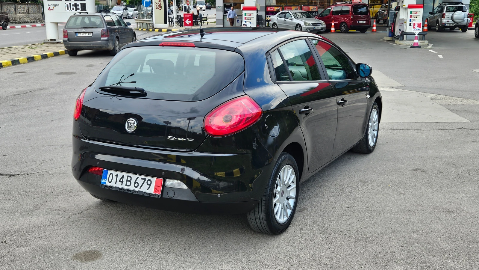 Fiat Bravo 1.6  M-Jet 6skorosti/Euro-5, снимка 6 - Автомобили и джипове - 55292286