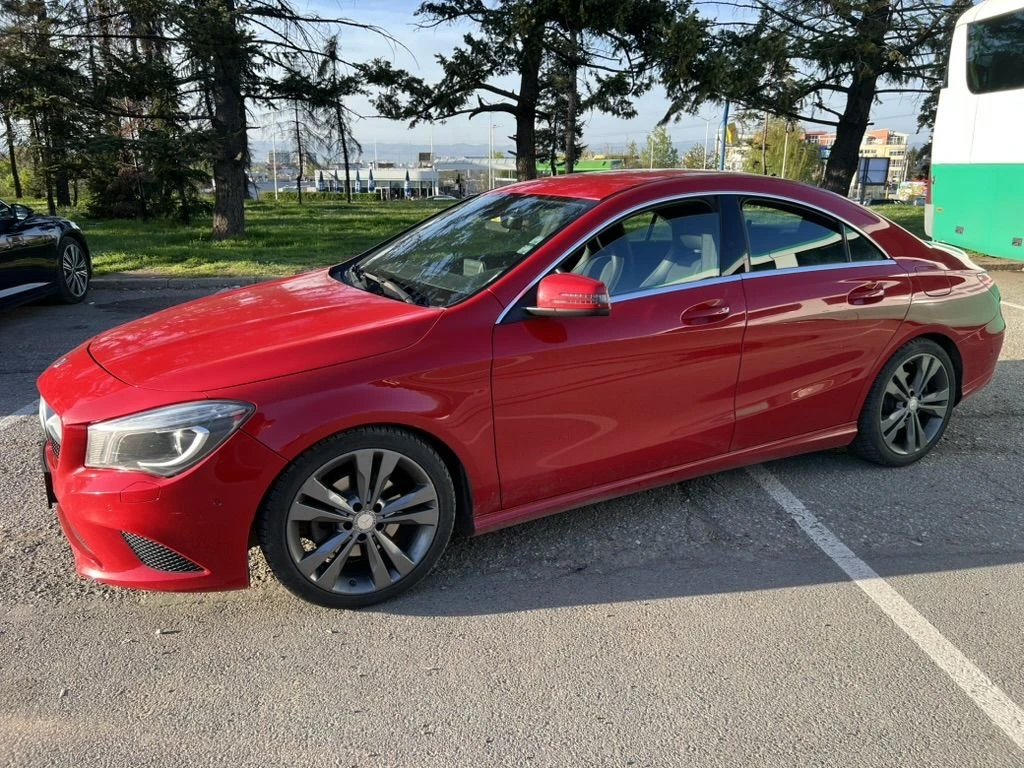 Mercedes-Benz CLA 220, снимка 4 - Автомобили и джипове - 55702563