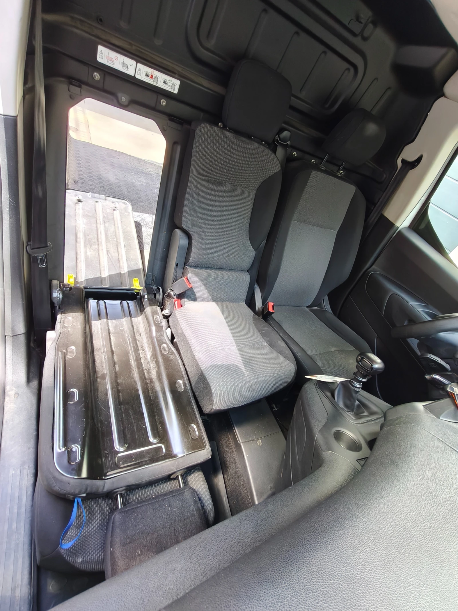 Peugeot Partner 2+ 1места, снимка 13 - Автомобили и джипове - 56127855