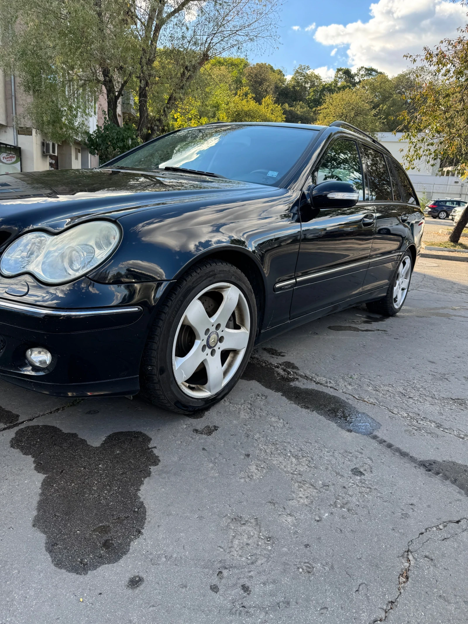 Mercedes-Benz C 220, снимка 3 - Автомобили и джипове - 56260589