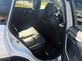 Toyota Rav4 AWD Hybrid Limited  CARFAX, снимка 11
