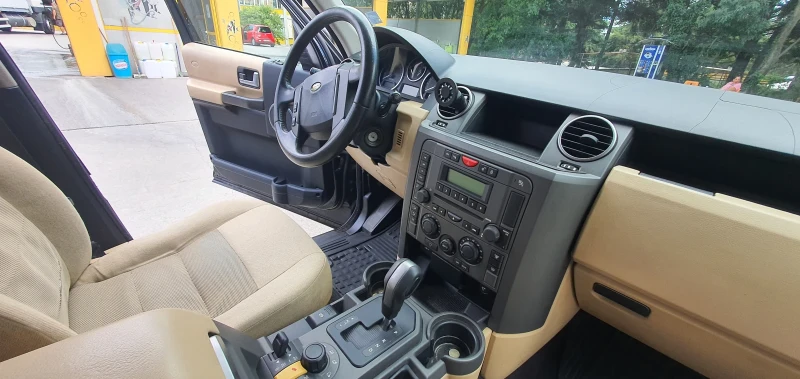 Land Rover Discovery, снимка 12 - Автомобили и джипове - 51601844