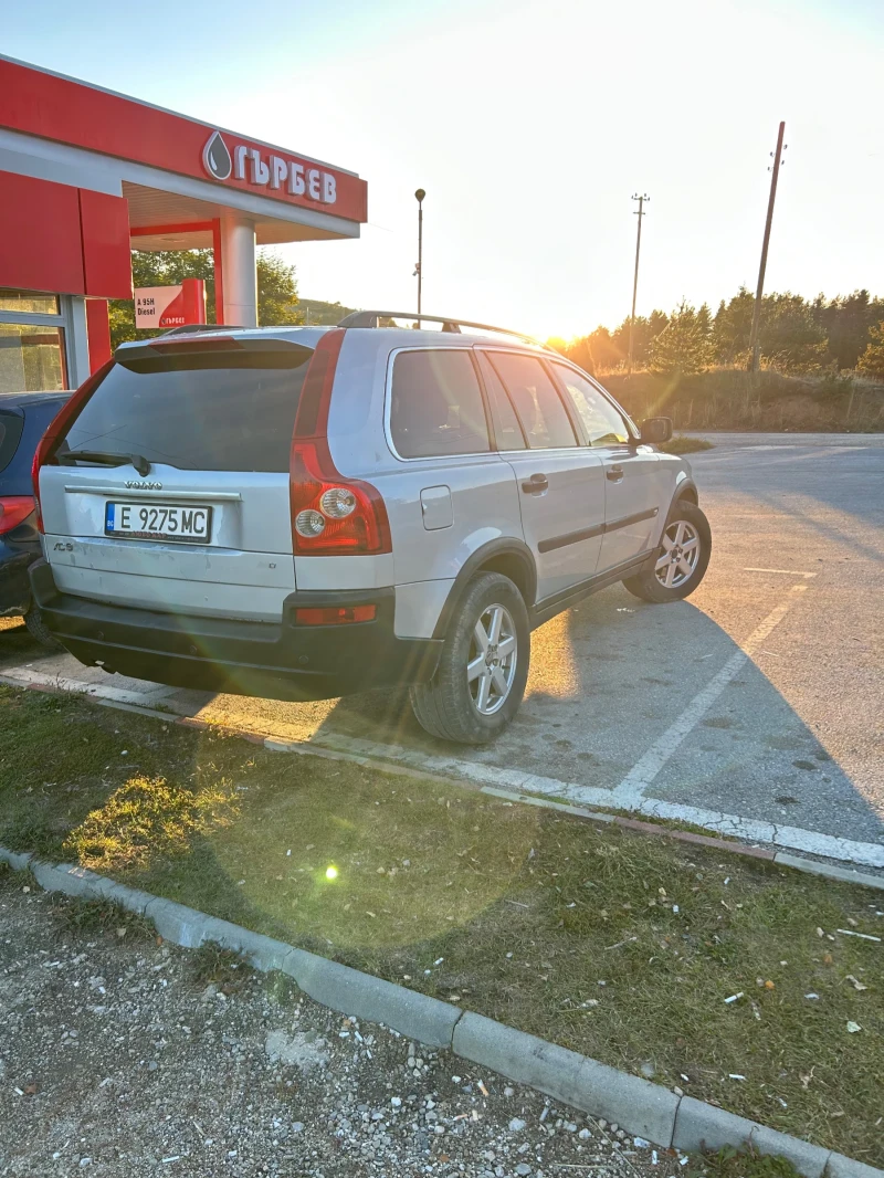 Volvo Xc90 2.4, снимка 3 - Автомобили и джипове - 52101573
